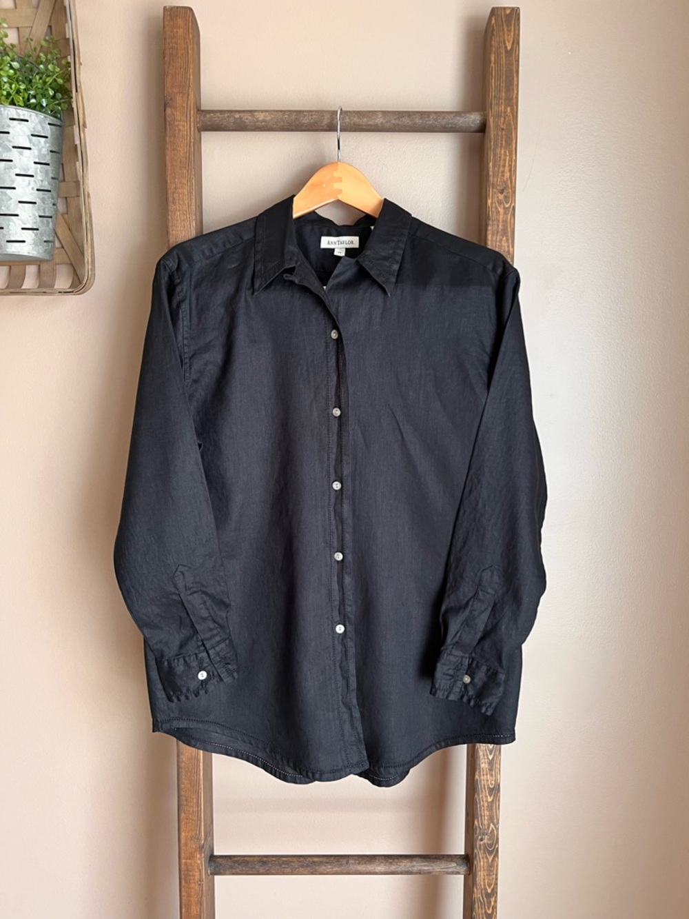 Ann Taylor Oversized Linen Long-Sleeve Button-Up Shirt